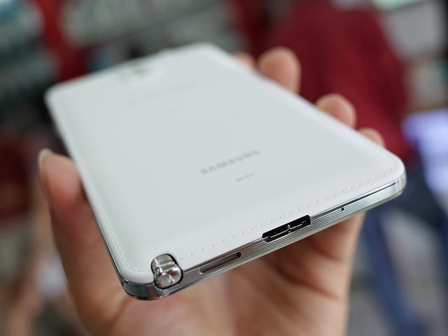 Cổng sạc 3.0 của Samsung Note 3