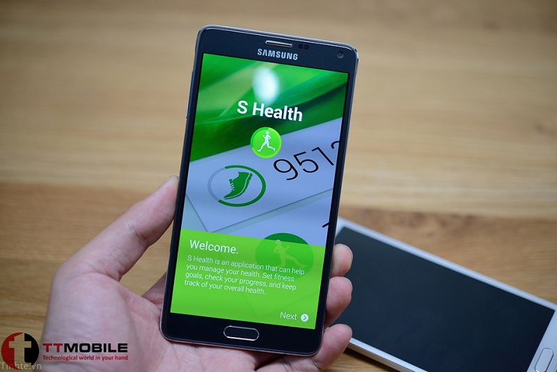 Samsung rất quan tâm đến người dùng khi hỗ trợ nhiều tính năng giúp bảo vê sức khỏe