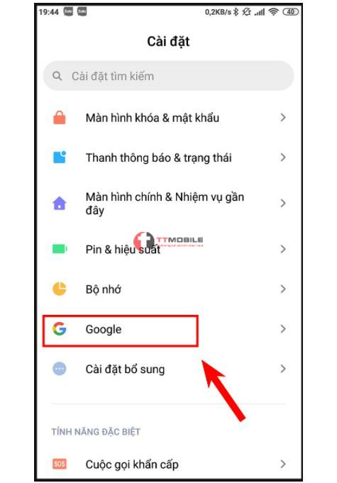 Mở ứng dụng Cài đặt trong điện thoại, chọn Google