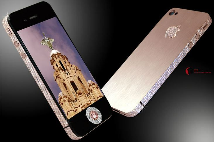 Hình ảnh chiếc iPhone 4 Diamond Rose Edition - một trong số những điện thoại đắt nhất thế giới có giá 8 triệu USD